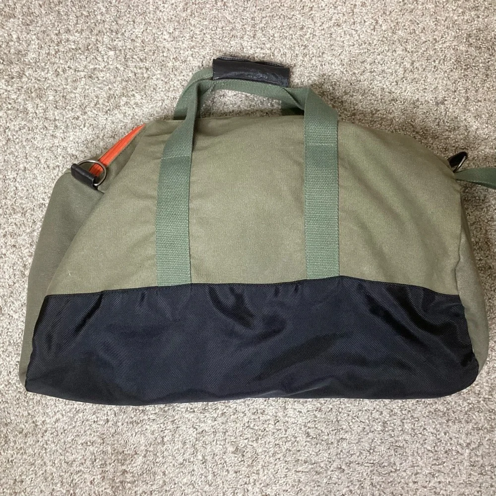Steve Madden Military Style Duffle Bag Olive 20”x10”x14”